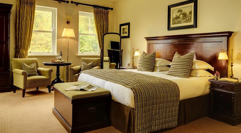 Photo of Mount Falcon Hotel