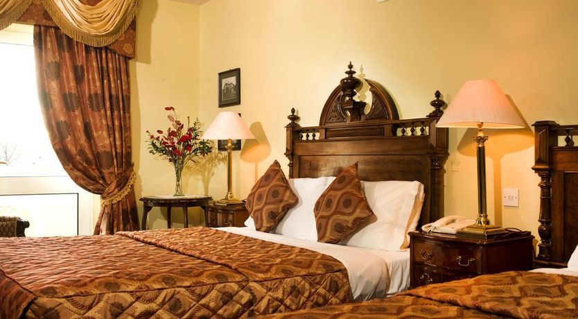 Photo of Earls Court Hotel