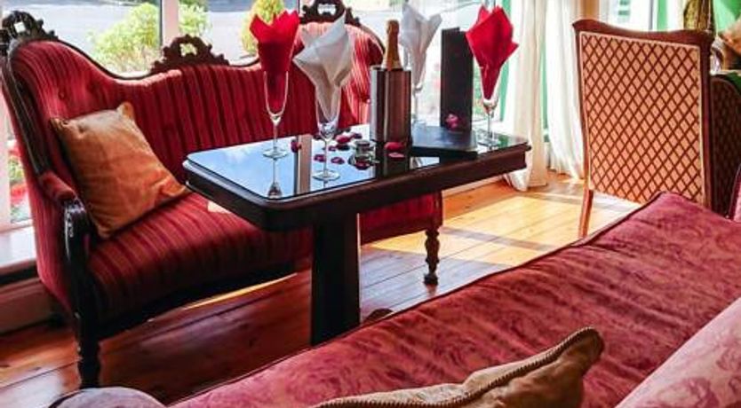 Photo of Earls Court Hotel