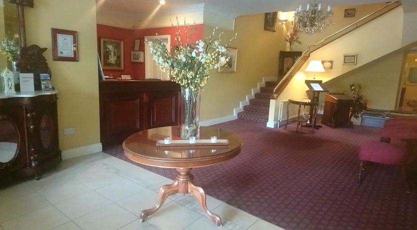 Photo of Earls Court Hotel