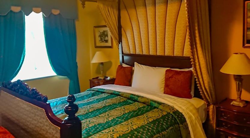 Photo of Earls Court Hotel