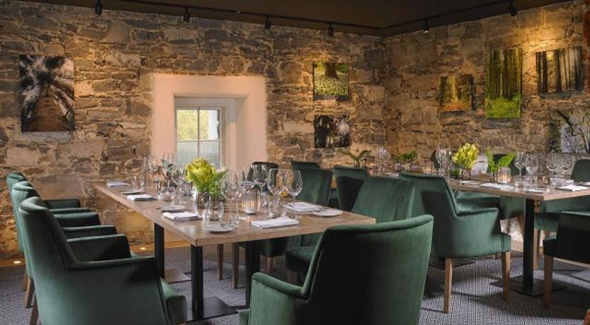 Photo of Radisson Blu Farnham Estate Hotel