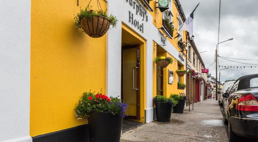 Photo of Murphys Hotel