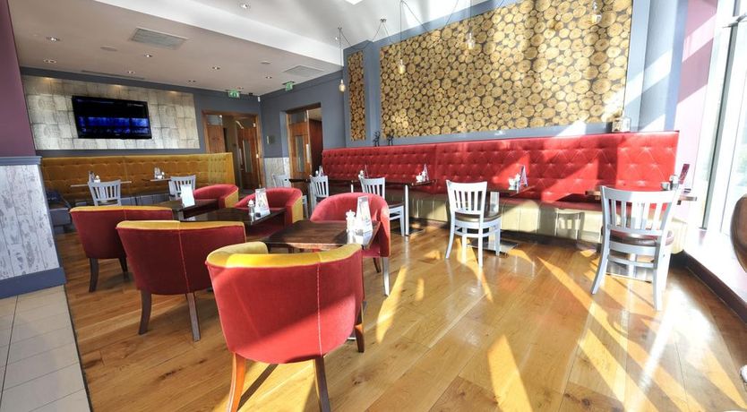 Photo of Absolute Hotel