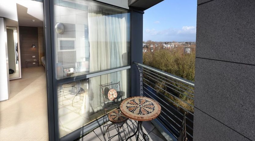 Photo of Absolute Hotel