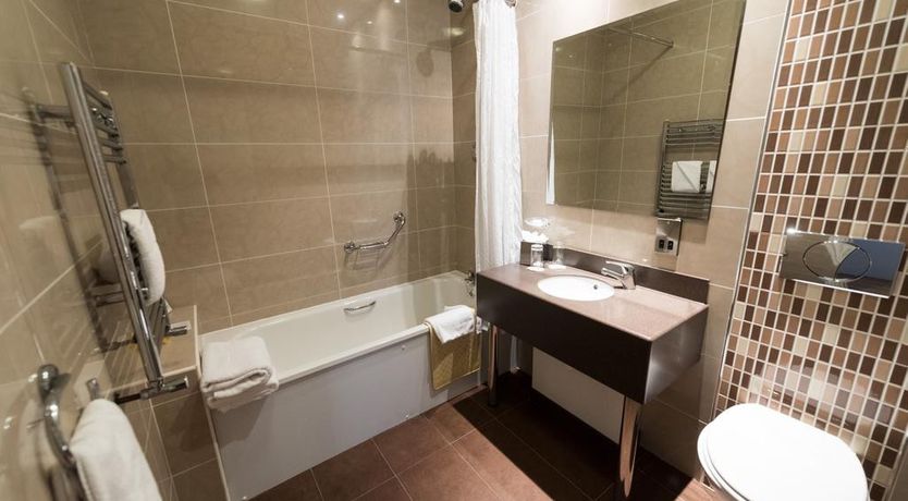 Photo of Ard Ri House Hotel