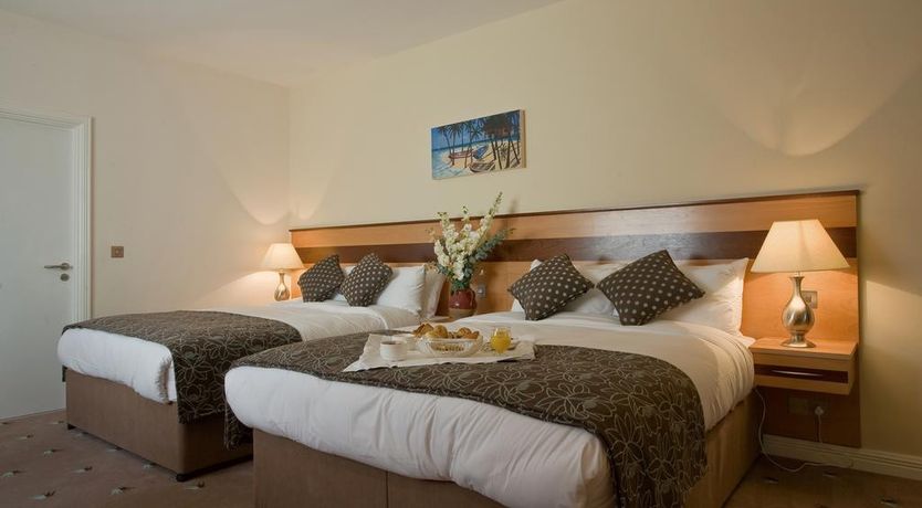 Photo of Ard Ri House Hotel