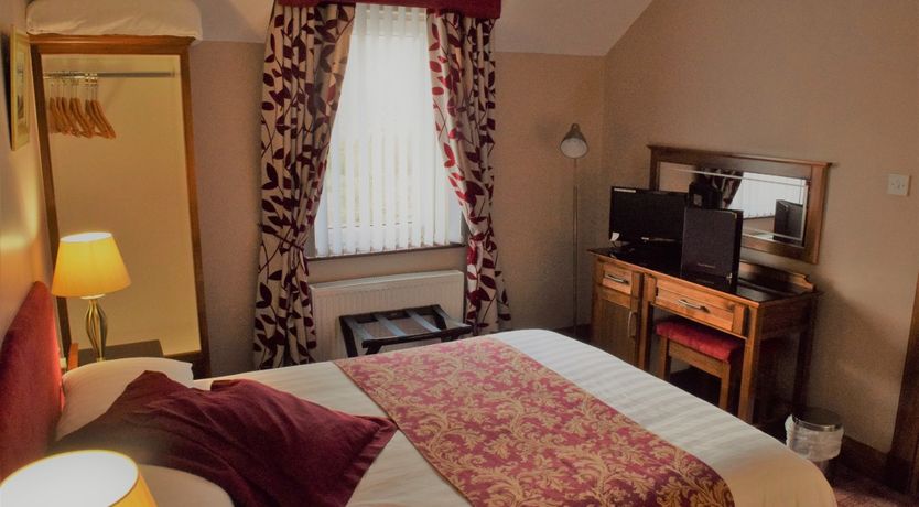 Photo of Viking House Hotel