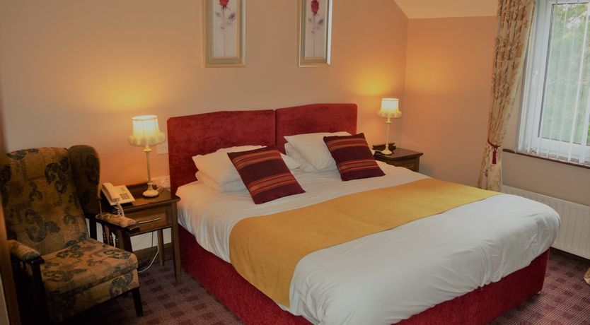 Photo of Viking House Hotel