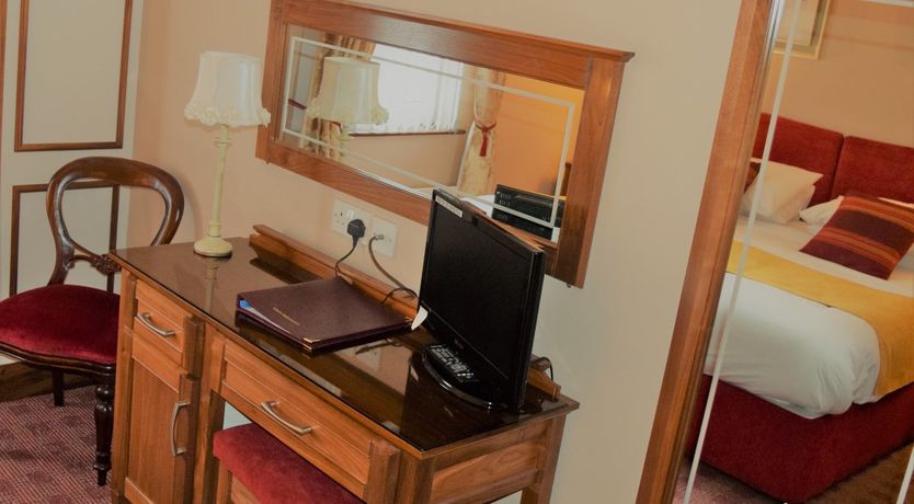 Photo of Viking House Hotel