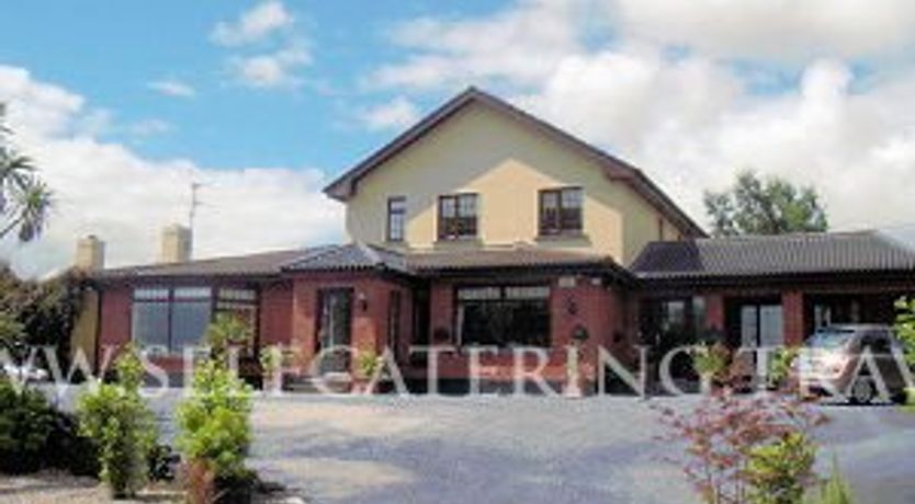 Photo of Bunratty Heights