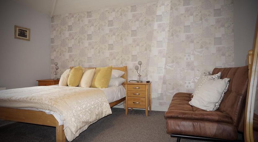 Photo of Cartron House Farm