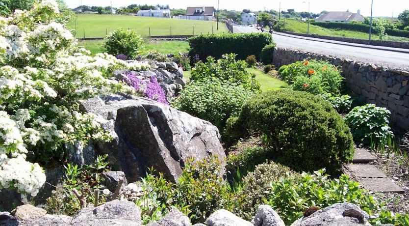 Photo of An Caladh Gearr Thatched Cottage