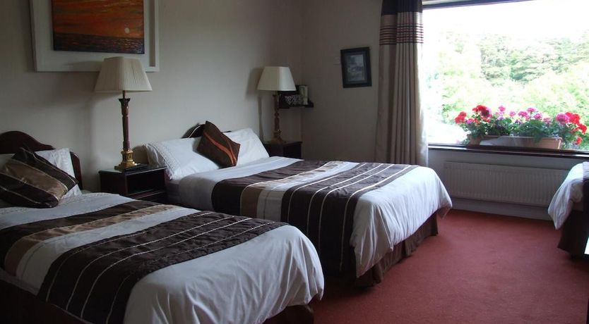 Photo of O'Sheas Ceol Na Habhann B&B