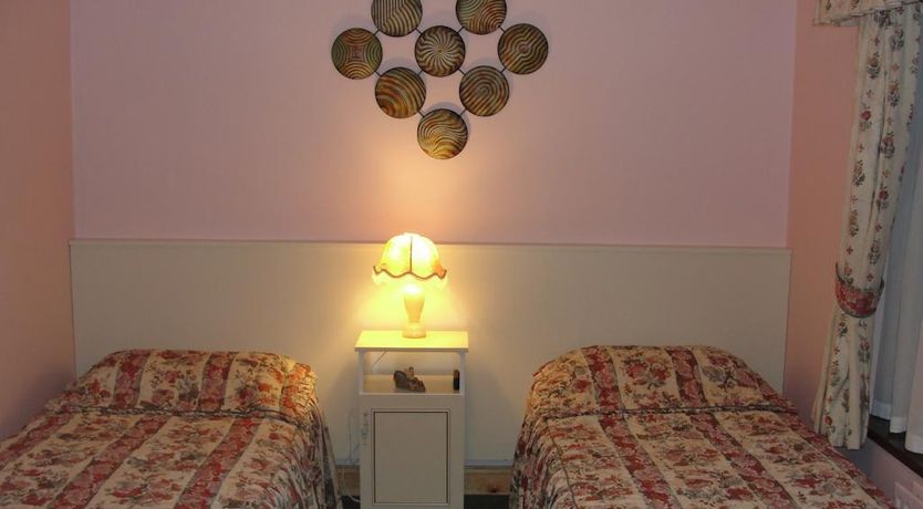 Photo of O'Sheas Ceol Na Habhann B&B