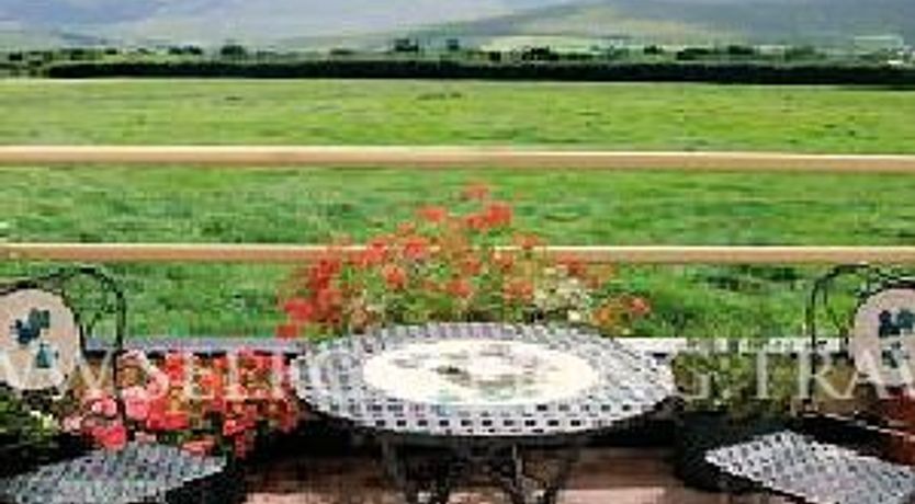 Photo of Hollybough House