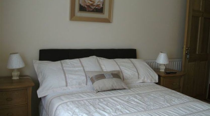 Photo of Millhill House