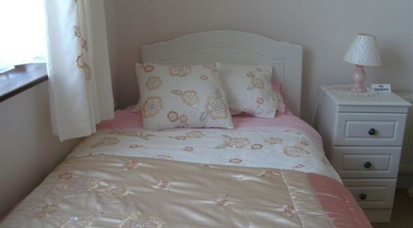 Photo of Millhill House