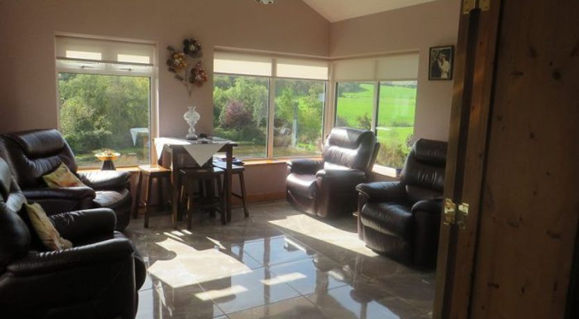 Photo of Dawn House Bed And Breakfast