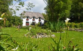 Photo of Lissyclearig Thatched Cottage B&B