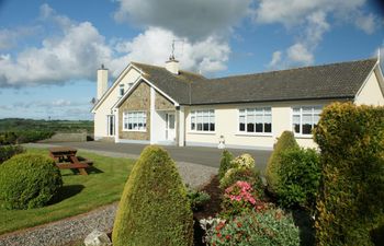 River Valley Farmhouse B&B Holiday Cottage