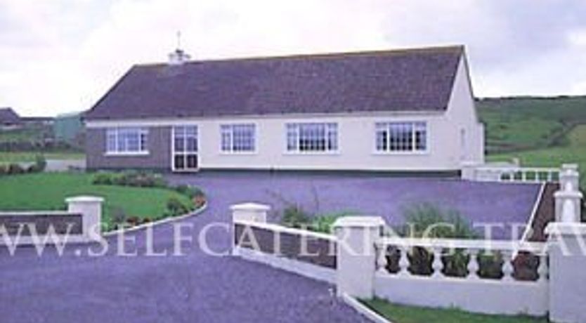 Photo of Emohruo Bed And Breakfast