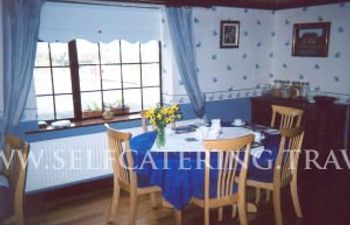 Glendale Farmhouse Holiday Cottage