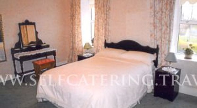 Photo of Charlefield Farmhouse