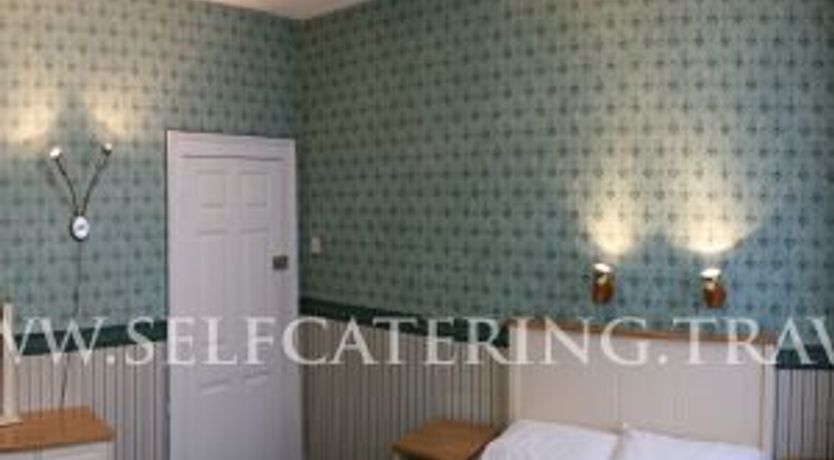 Photo of An Cruiscin Lan