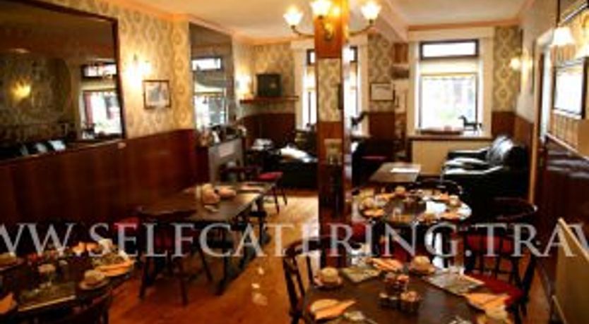 Photo of An Cruiscin Lan