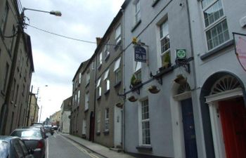 The Blue Door B&B Holiday Cottage