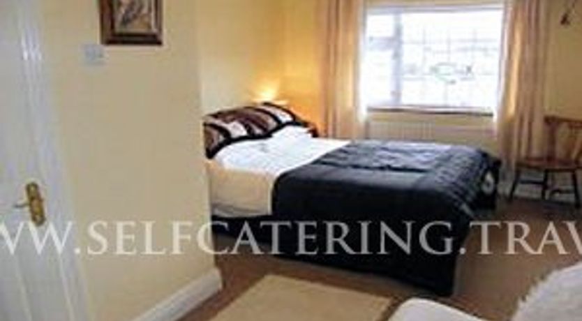 Photo of Banvilles Bed And Breakfast