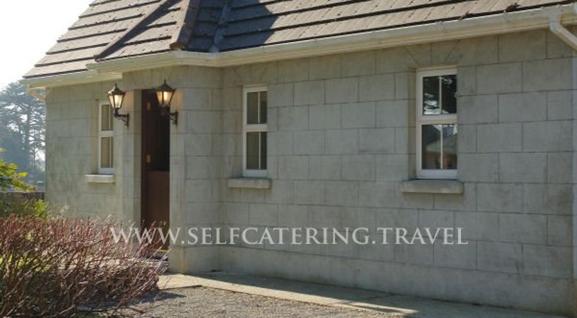 Photo of Raheen Apartments