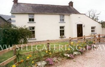 Tower Farmhouse Holiday Cottage