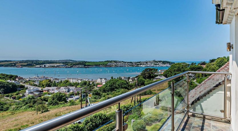 Photo of 11 Bed in Instow