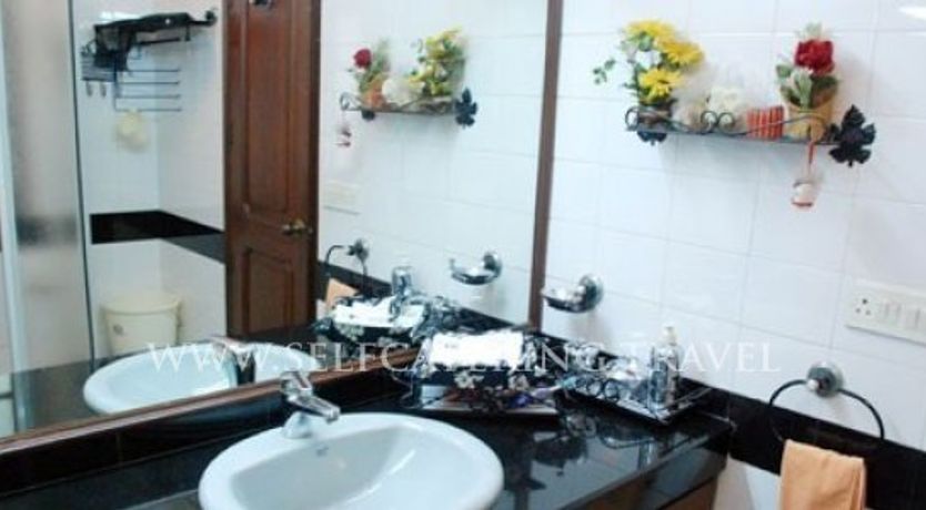 Photo of Sham Nath Villa