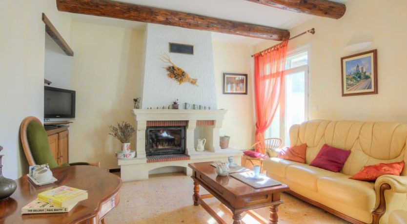 Photo of de la Roque