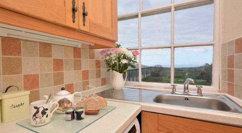 Photo of 2 Bed in Trenarren