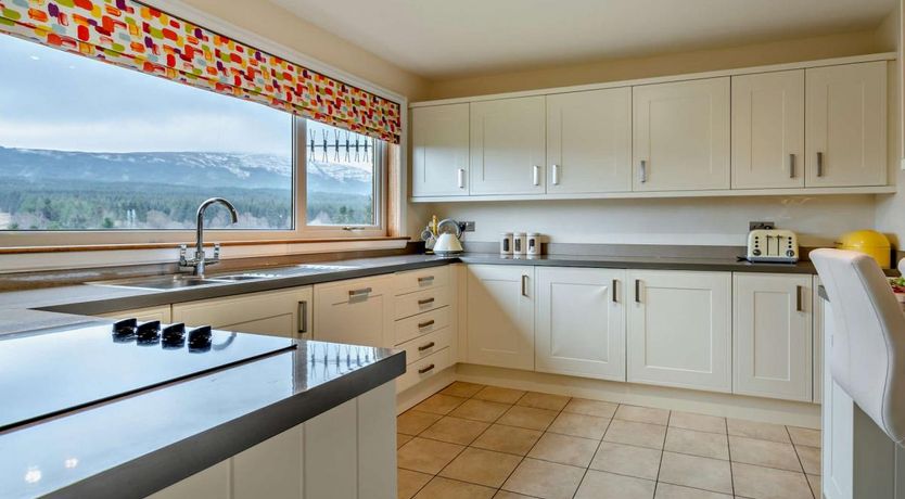 Photo of 2 Bed in Killin