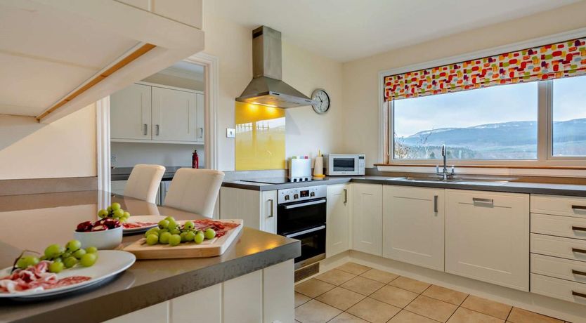 Photo of 2 Bed in Killin