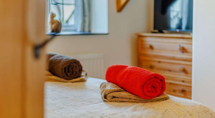 Photo of 4 Bed in Littleham