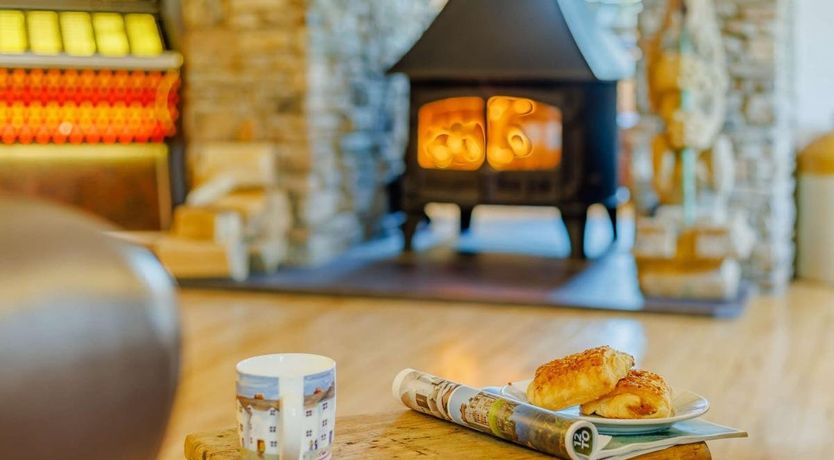 Photo of 4 Bed in Littleham