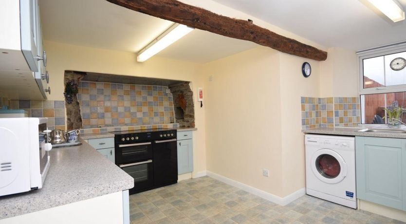 Photo of 3 Bed in Hartland