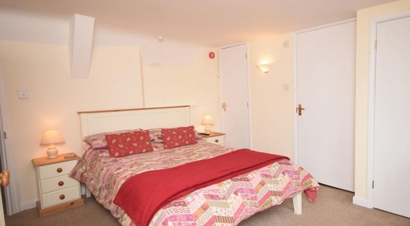 Photo of 3 Bed in Hartland