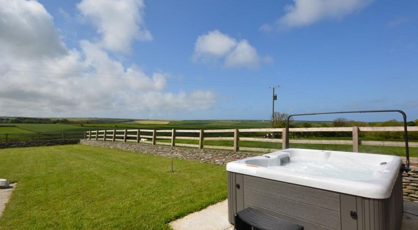 Photo of in Hartland (GLAKE)