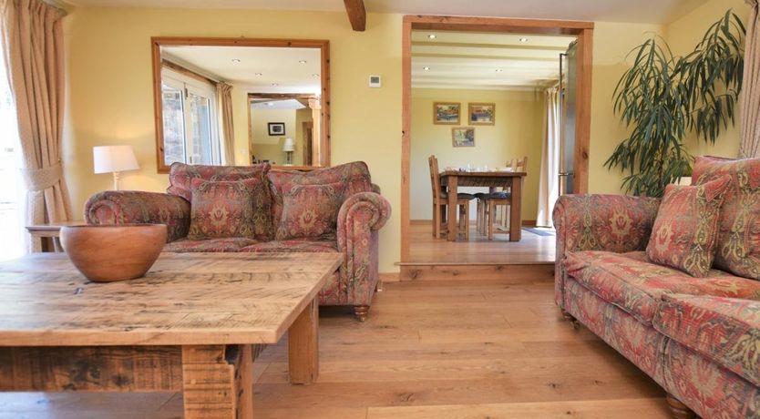 Photo of 2 Bed in Middle Marwood