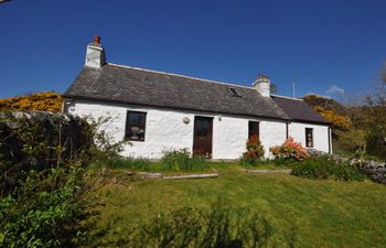 in Lochinver (SU304) Holiday Cottage