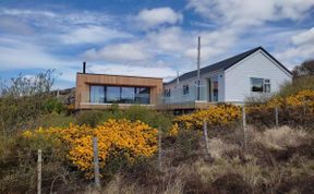 Photo of in Scourie (SU164)