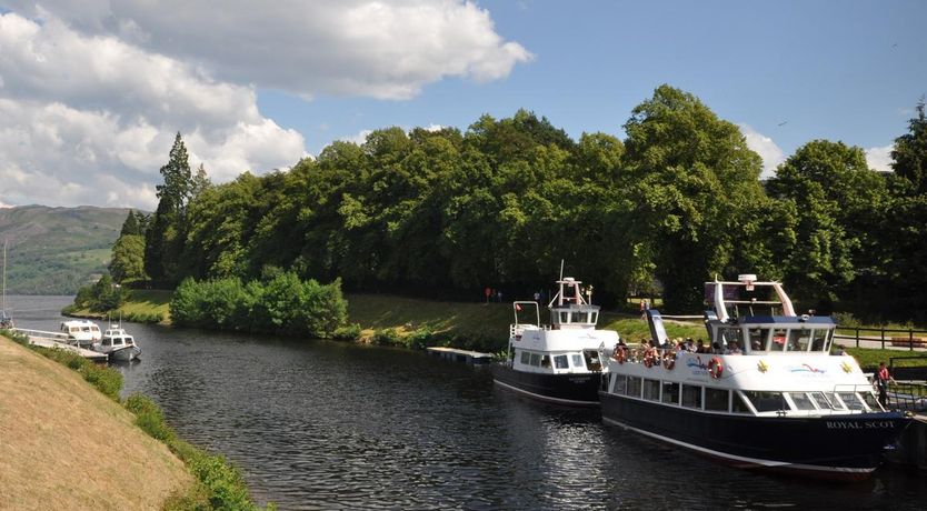 Photo of in Fort Augustus (IN637)