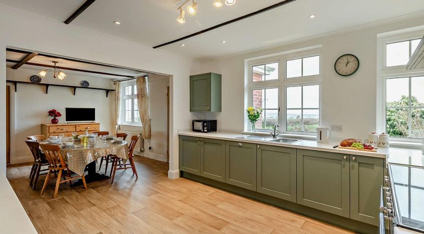 Photo of 3 Bed in Bideford